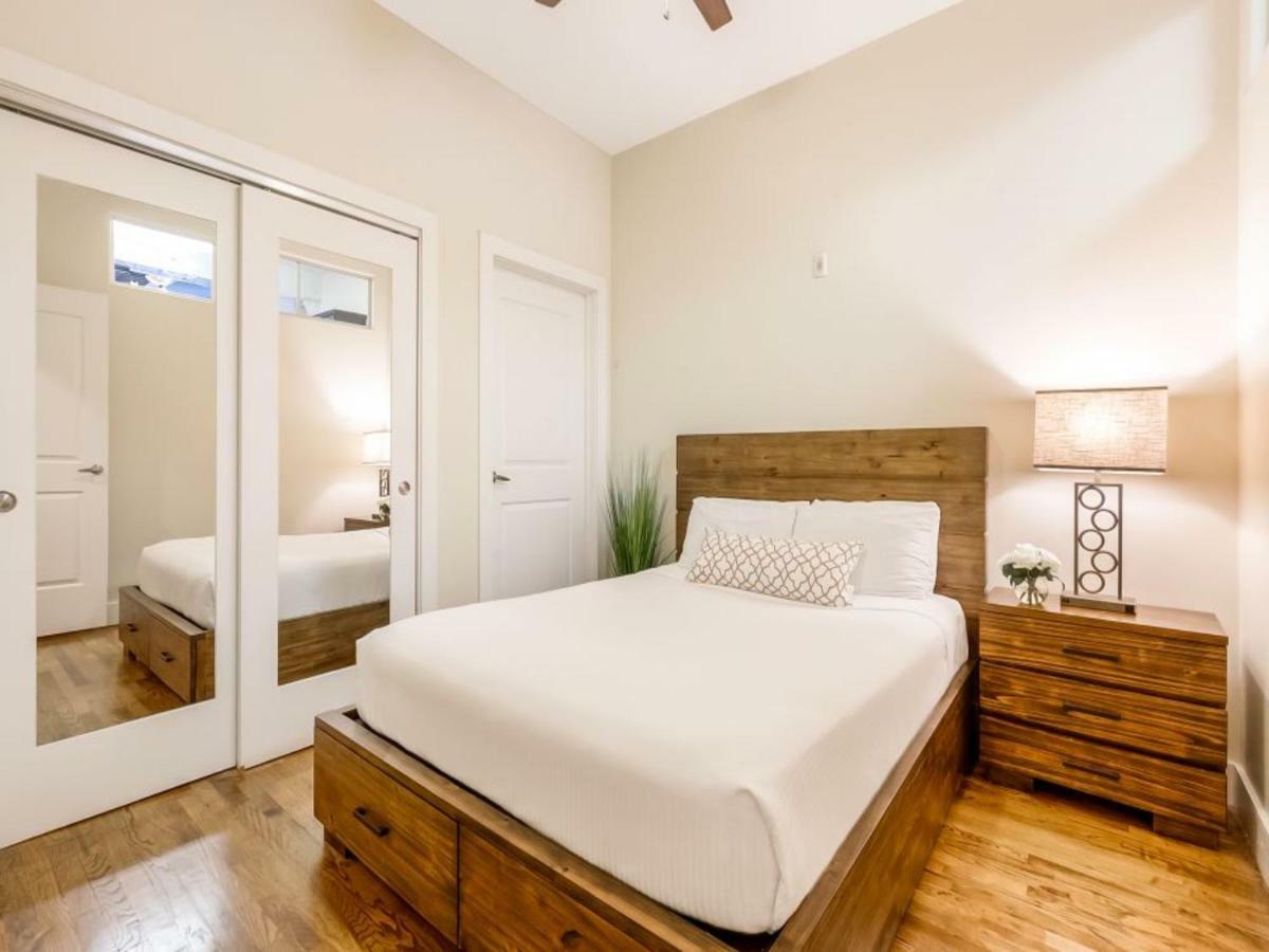 Gorgeous Condos Steps From French Quarter And Harrah'S St. New Orleans Exterior photo